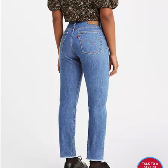 Levi’s boyfriend jeans🔗 - Picture 10 of 11